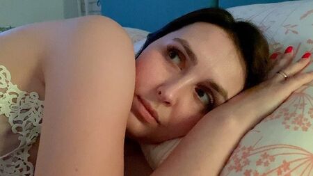 生き残った、すでに義理の息子は私を揚げます