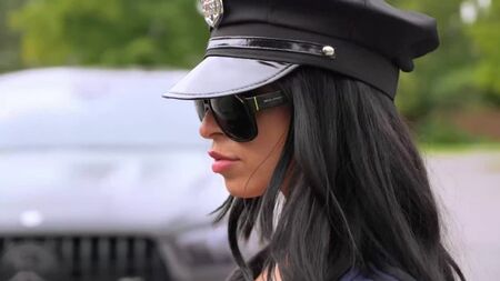 Misslexa - 罰金の代わりにスケベな警官のセックス [Pornhub,ロシア,近親相姦,ティーン,ミルフ,アナル,フル,ポルノ,プラム,アナル,フル］