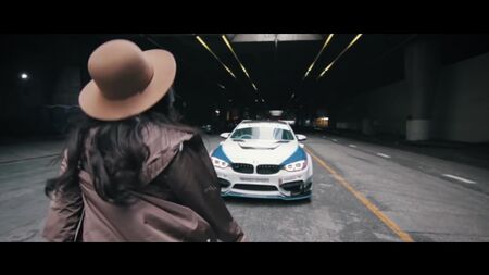 オートコン×スーパーストリート - 防弾自動車M4 feat.ニコール・リー