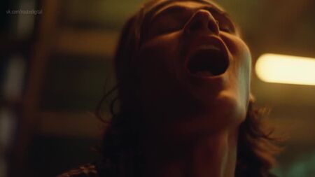 シドニー・スウィーニー、ハンター・シェーファー、アレクサ・デミー ヌード＆セクシー - Euphoria s01e04 (2019) HD 1080p Watch Online