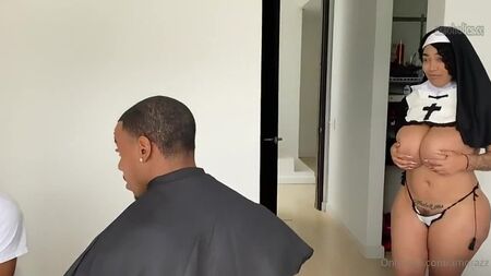 アモラズ 黒ギャル 黒巨乳 お尻 オンリーファン 尼僧 ナース ヘルプ インスタグラム ポルノ ビキニ 若い男 コスプレ ぽっちゃり セクシー ラテン系
