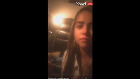 ライブで死亡 .泥酔した少女がインスタグラムの放送中に事故
