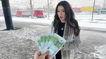 今彼女はどんな願いも叶えてくれる