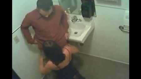 レストランのトイレでシャープ