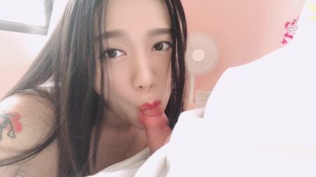 私はまだそんなに穏やかなフェラチオをしていません