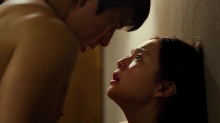 韓国映画のセックスシーン（18禁）