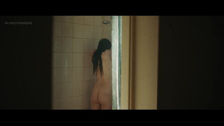 モーフィッド・クラークほか『ヌード』 - 『セイント・モード』（2019）HD 1080p オンライン視聴 / モーフィッド・クラーク - 『セイント・モード』