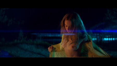 ヴィクトリア・ガシエフスカほか『Nude - クライム・ストーリー。ラブ・ストーリー』（2022）HD 1080p オンライン視聴