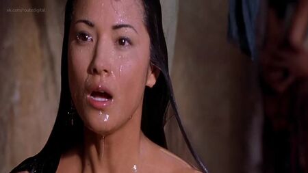 ケリー・フーのヌードシーン – 『スコーピオン・キング』（2002年）HD 720p オンライン視聴 / ケリー・フー – 『スコーピオン・キング』