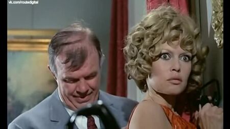 ブリジット・バルドー、アニー・ジラルド - 『レ・ノヴィス』（1970） ヌード？ セクシー！ オンラインで視聴