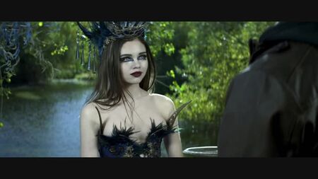 インディア・アイズリー - 『眠れる森の美女の呪い』 / India Eisley - The Curse of Sleeping Beauty (2015)