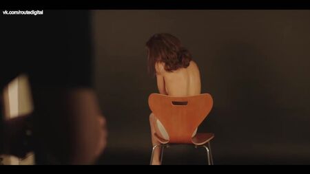 ソフィー・クックソン ヌード（隠し画） - 『クリスティーン・キーラーの裁判』（2019）第1シーズン第2～4話 HD 1080p オンライン視聴
