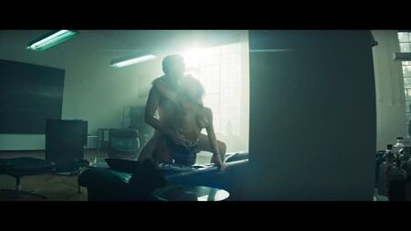 ナタリア・シヴィエツ、ナタリア・シュローダーほか - 『私がギャングになった理由』 - 実話 / Наталья Сивец - Как я стал гангстером