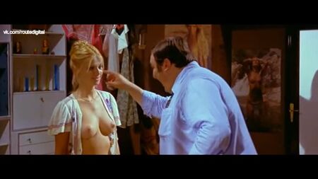 グロリア・グイダ、イロナ・シュタラーのヌード - 『女子高生』（The Teasers、イタリア 1975年）オンライン視聴 / Глория Гвида, Илона Шталлер - Лицеистка