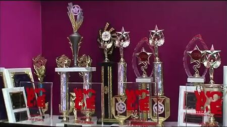『Dance Moms』シーズン2第9話 [トップレス・ショーガールズ]（放送禁止エピソード）