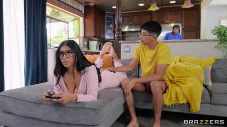 ヴァイオレット・マイヤーズ [PornCube ポルノ VK 新着ポルノ vk HD 1080 ラティーナ 巨乳