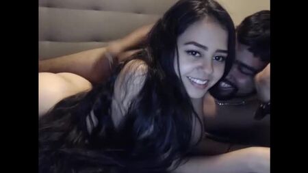 熱いカップルのウェブカメラセックスが見たい