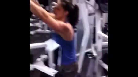 リンダ・ダーベッソン 効果的な背中トレーニング フィットネスのモチベーション