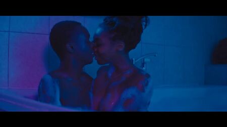 Shakira Ja'nai Paye Nude - All Day and a Night (2020) HD 1080p オンライン視聴 / シャキーラ・ジャナイ・ペイ - 一日中と一晩中