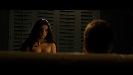 サマー・ビシル（『Nothing Is Private』（2007年）でのサマー・ビシルの刺激的なシーン）