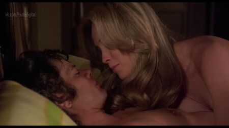 コーネリア・シャープ、マーゴット・キダー、ジェニファー・オニール ヌード - 『ピーター・プラウドの転生』（1975）HD 1080p オンライン視聴