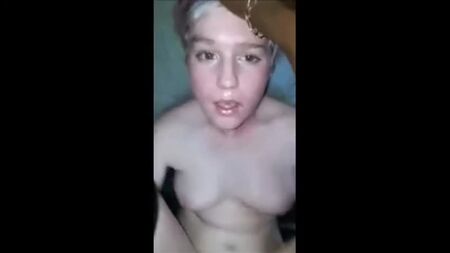 素人ティーンの初めての黒人男性とのオーガズム