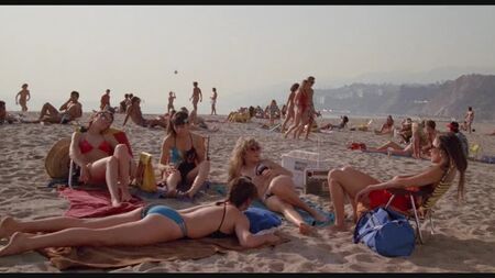 エリザベス・デイリー、デボラ・フォアマンほか ヌードシーン - 『バレー・ガール』（1983）HD 1080p Blu-ray オンライン視聴