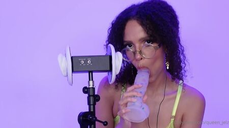 Jelzy ASMR（別名：Queen Jelz） - ディルドを使ったJOI（OnlyFans）