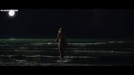 ゾーイ・カザン ヌード、メーガン・パーク、マッケンジー・デイヴィス - 『What If』（2014）HD1080p オンライン視聴