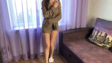 友達の母親が、嘘をついて僕を家に誘い込み、図々しくもセックスした