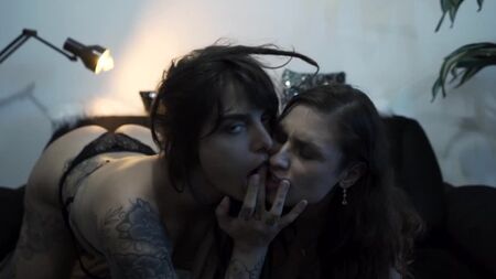 2人のセクシーなポルノスターとのJOI、超刺激的
