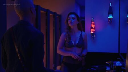 Mia Tomlinson - The Beast Must Die 1-1 (2021) HD 1080p ヌード？セクシー！オンラインで視聴 / ミア・トムリンソン - 怪物は死なねばならない