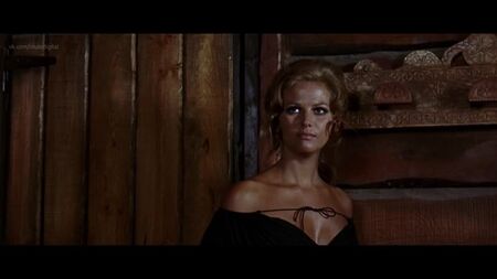 クラウディア・カルディナーレのヌードシーン - 『ワンス・アポン・ア・タイム・イン・ザ・ウェスト』（1968年） HD 1080p オンライン視聴