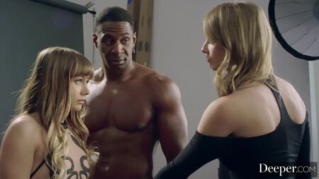 アシュリー・レーンとナオミ・スワン - 『悪魔は[オールセックス、ハードコア、フェラチオ、アートポルノ]を着る』