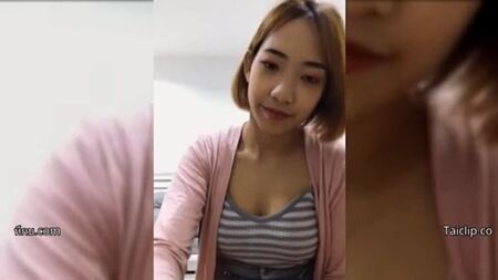 初めての体験。女の子のガムを処女喪失させたばかり。プライベートなビデオ通話の動画が流出。オナニーについての内容で、すごく興奮した
