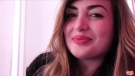 あなたのために、こんなにも美しいイタリア人女優が