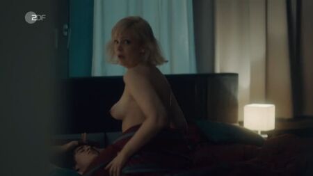 Laura Tonke Nude - Letzte Spur Berlin (2021) HD 720p オンライン視聴 / ローラ・トンケ - 最後の痕跡