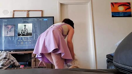 Twitchの乳首ハメ、キャメル、スロット、セクシーな女性、前屈み＋