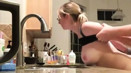 ボルトンの妻が犯される