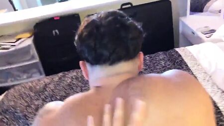 クソッたれなゴリラのような筋肉男